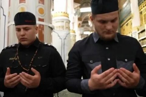 Уволить чиновников дети которых не знают чеченский