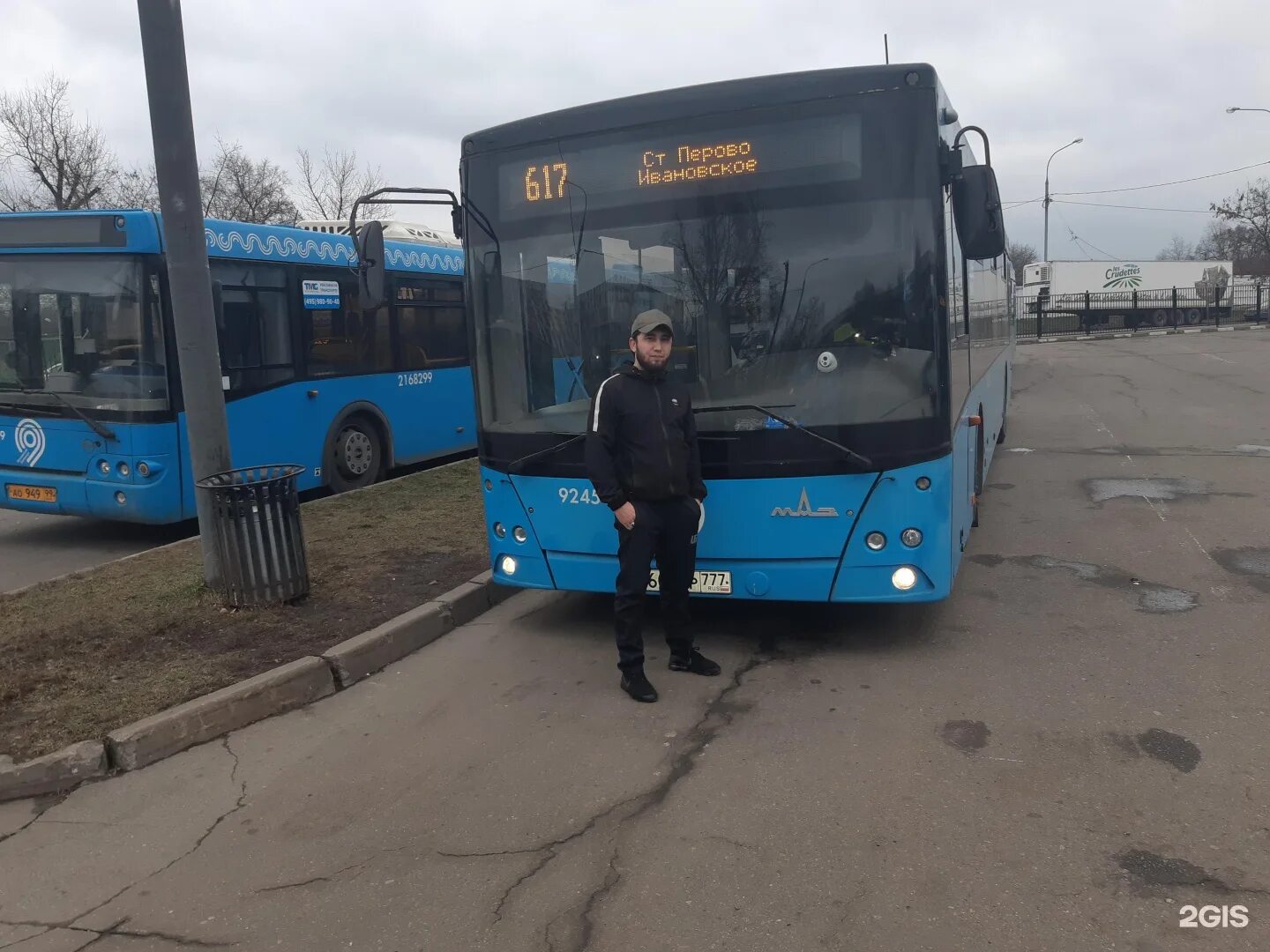 Автобус 691. 617 автобус перово. Автобус 617 маршрут москва остановки. Маз 203 москва автолайн. Автобус 617 маршрут москва остановки.