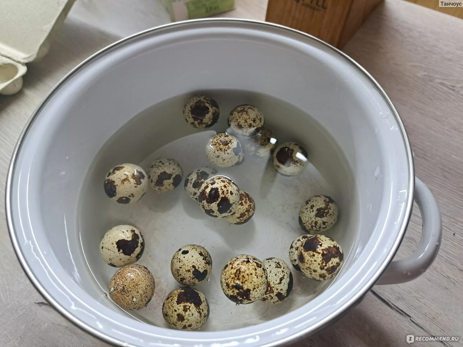 Что значит если перепелиное яйцо всплывает