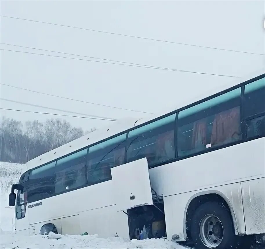 Автобус съехал в санкт петербурге. Автобус 598 красноярск богучаны. автобусы в богучанах 1990-2005 года. автобус богучаны фото.