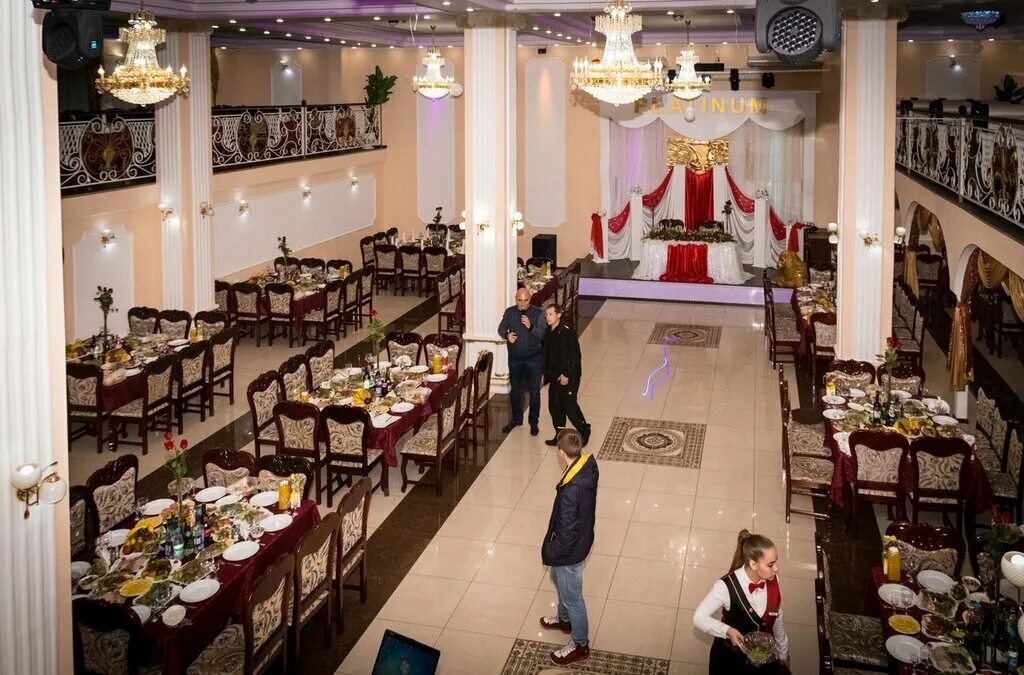 семейный ресторан. тюмень кафе и рестораны. ресторан платинум. сибирь сибирь ресторан тюмень. плов тюмень ресторан.