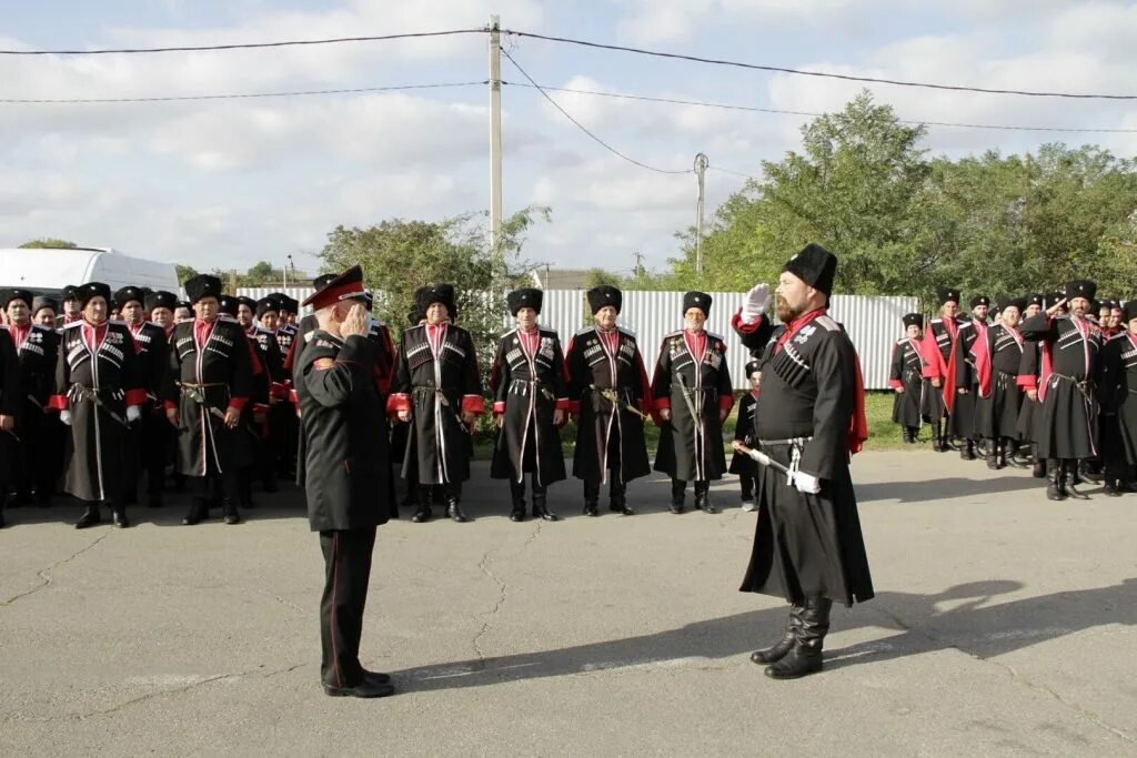 Курганинск Кубанские казаки. Возрождение казачества на Кубани. Праздники кубанских Казаков. Кубанское казачье войско. Кубанское казачество 18 19 века эссе