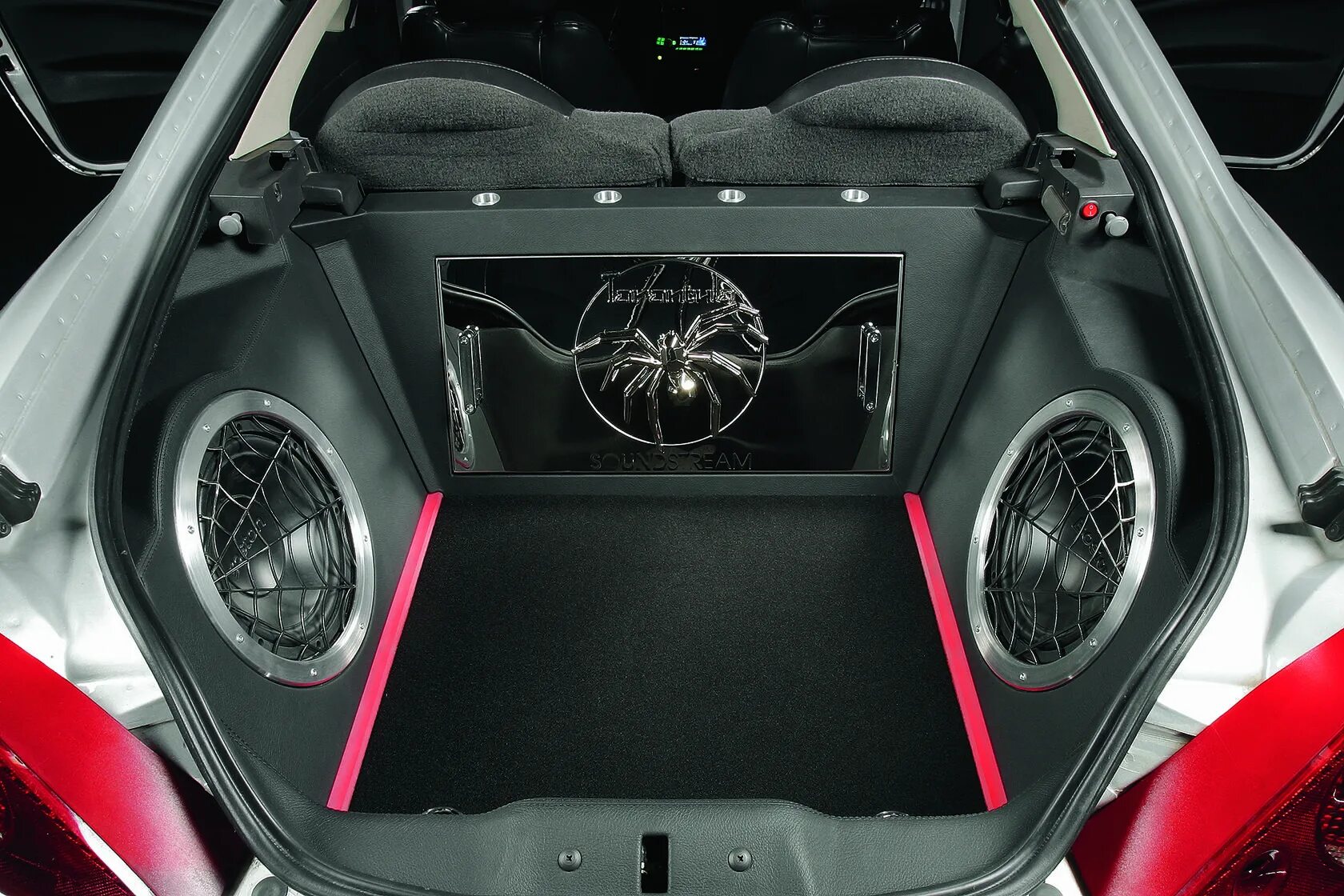 Автозвука магазина москва москва. Музыкальная фура автозвук. Автозвук московская. Автозвук ваз 2107 басс. Аудисон сабвуфер 10.