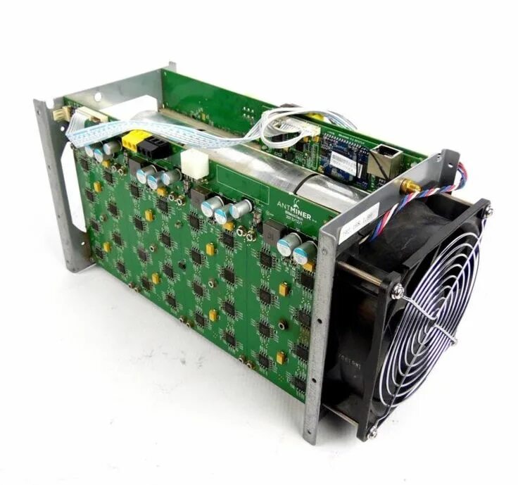 Asic s9 корпус. Bitmain antminer s19 pro 110th/s. Asic майнер. Дешевый майнер. Дешевый майнер.