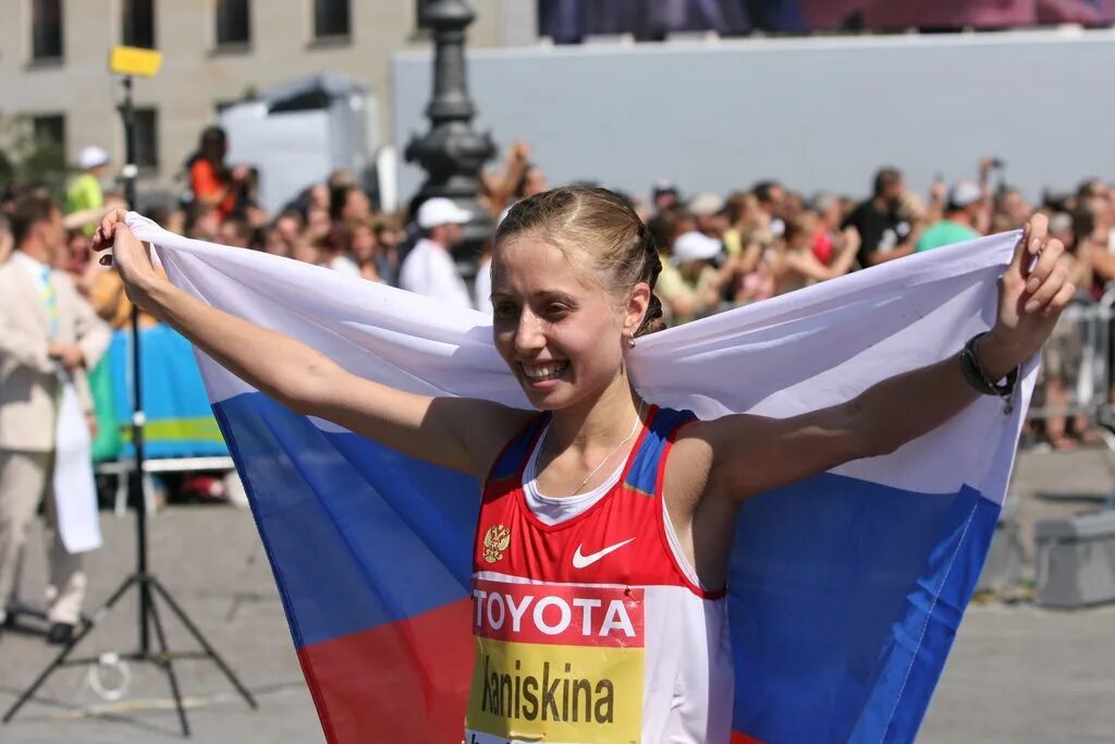 Чемпионат мира по лёгкой атлетике 2022. Спортивная ходьба рекорды мира. Сергей кирдяпкин легкая атлетика. Спортивная ходьба рекорды мира. Что такое питлейн в спортивной ходьбе.