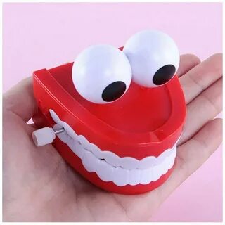 Игрушки из вкусно и точка зубастики