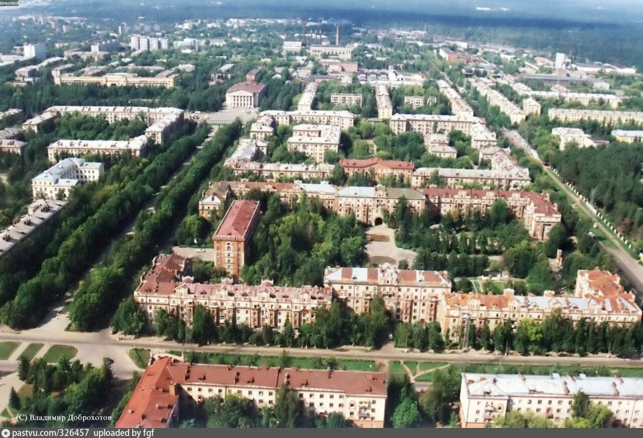 Г жуковский центр. Жуковский центр города. Жуковский город Московской области. Площадь города Жуковский. Жуковский города на центральной площади.