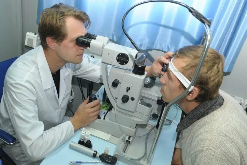 Глазной аппарат. Диагностика катаракты. Офтальмоскопия врожденной катаракте. Операция катаракта по полису