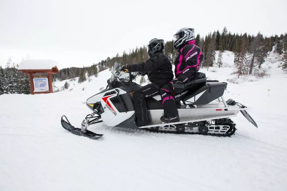 Polaris adventure. Снегоход polaris 550 indy adventure. снегоход polaris adventure 550. поларис rmk 550. поларис инди 550.