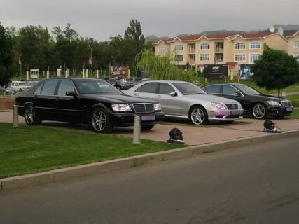 Парковка мерседес