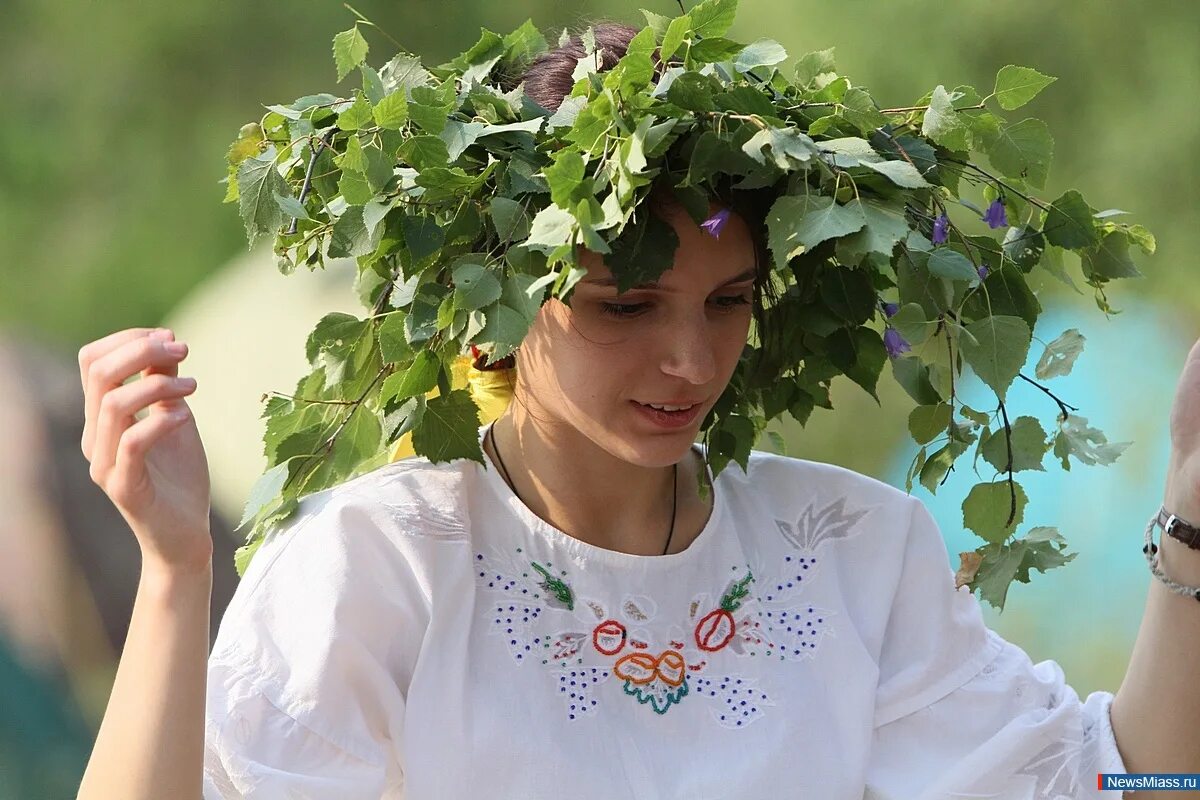 Фотосессия в стиле Ивана Купала. Прическа на Ивана Купала. Что делают на ивана купала