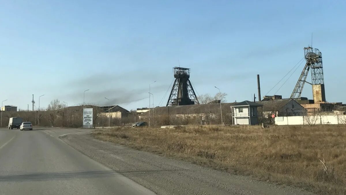 Шахта саранская караганда. Обрушение в шахте. Шахта костенко караганда. Шахта обуховская зверево. Новости шахты караганды.
