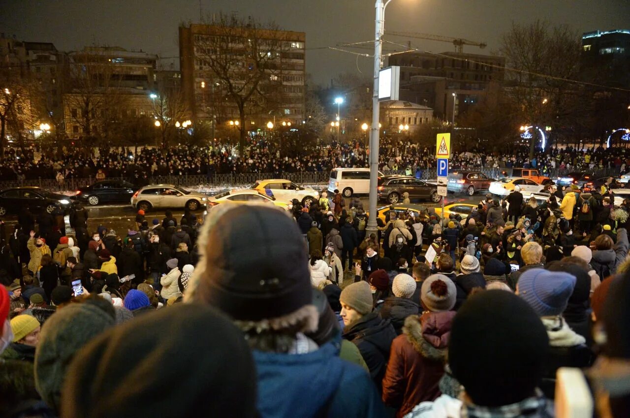 Митинги видео прямая трансляция. Митинг Навального 23 января 2021 Москва. Митинги Навального 2021. Митинг Навального в Москве. Навальный в Москве.