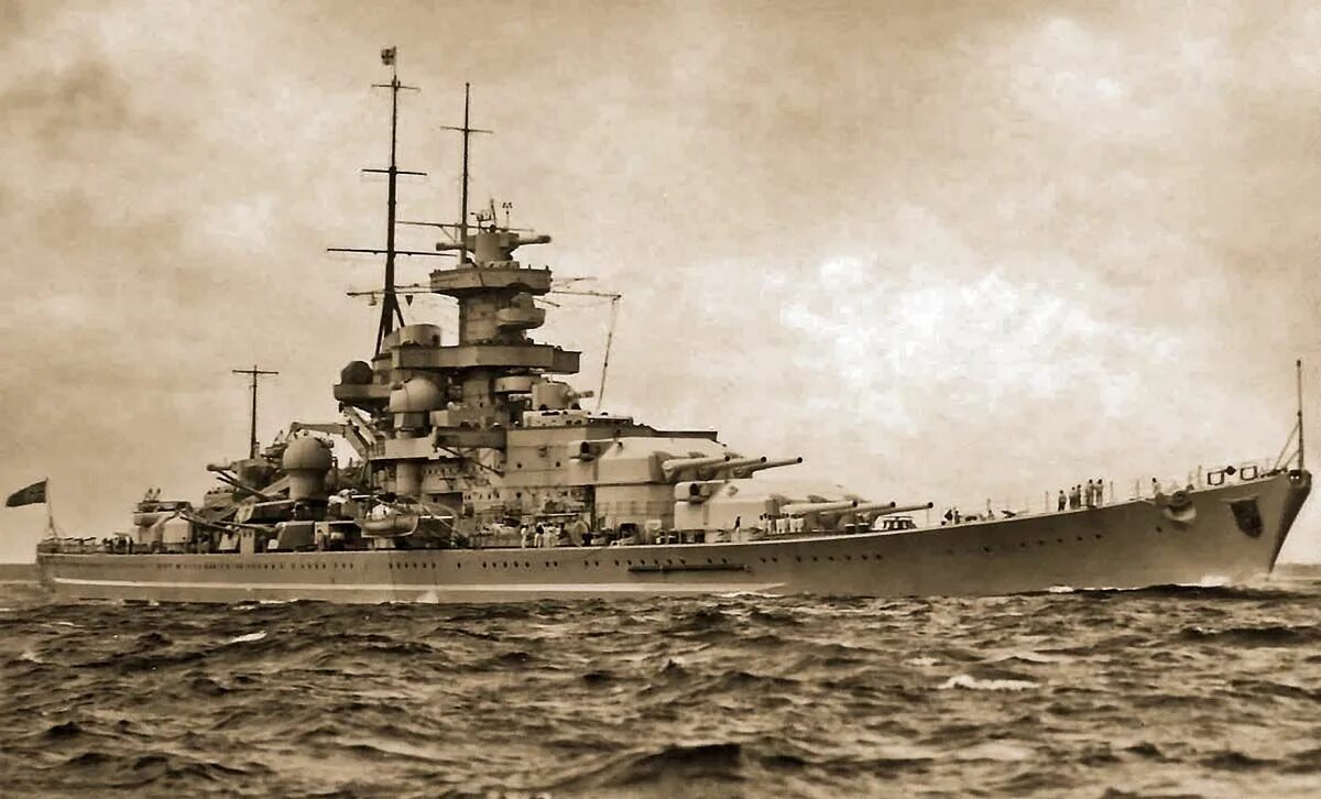 German gneisenau battleship. Немецкий линкор гнейзенау. Шарнхорст линкор. Линкор шарнхорст 1936. Gneisenau) — линкор.