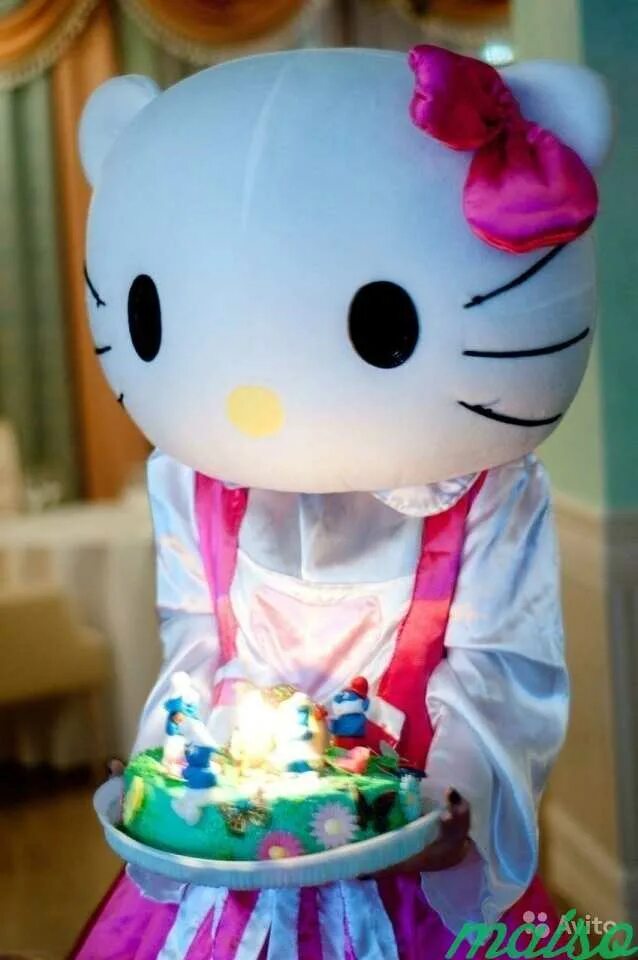 Аниматор hello kitty. Хеллоу китти ростовые куклы. ростовая кукла хелло китти. хэллоу китти ростовая кукла. аниматор хелло китти.