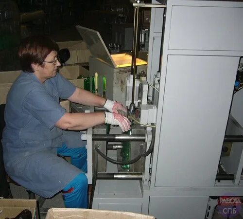 Оператор выдува пэт. Мв пэт 800. оператор станка выдува пэт. оператор по выдуву пэт-бутылок. оператор аппарата выдува пэт бутылки..