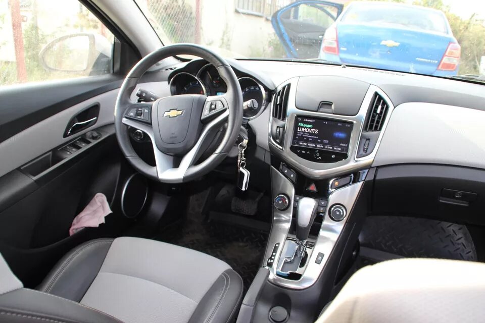 Шевроле хэтчбек салон. Chevrolet Cruze 2012 хэтчбек салон. Шевроле Круз 2014 хэтчбек салон. Chevrolet Cruze 2014 хэтчбек салон. Шевроле Круз хэтчбек 2012 салон.