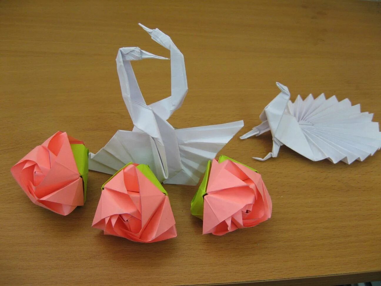 2 поделки оригами. Оригами. Разные оригами. Красивые оригами. Поделки оригами.
