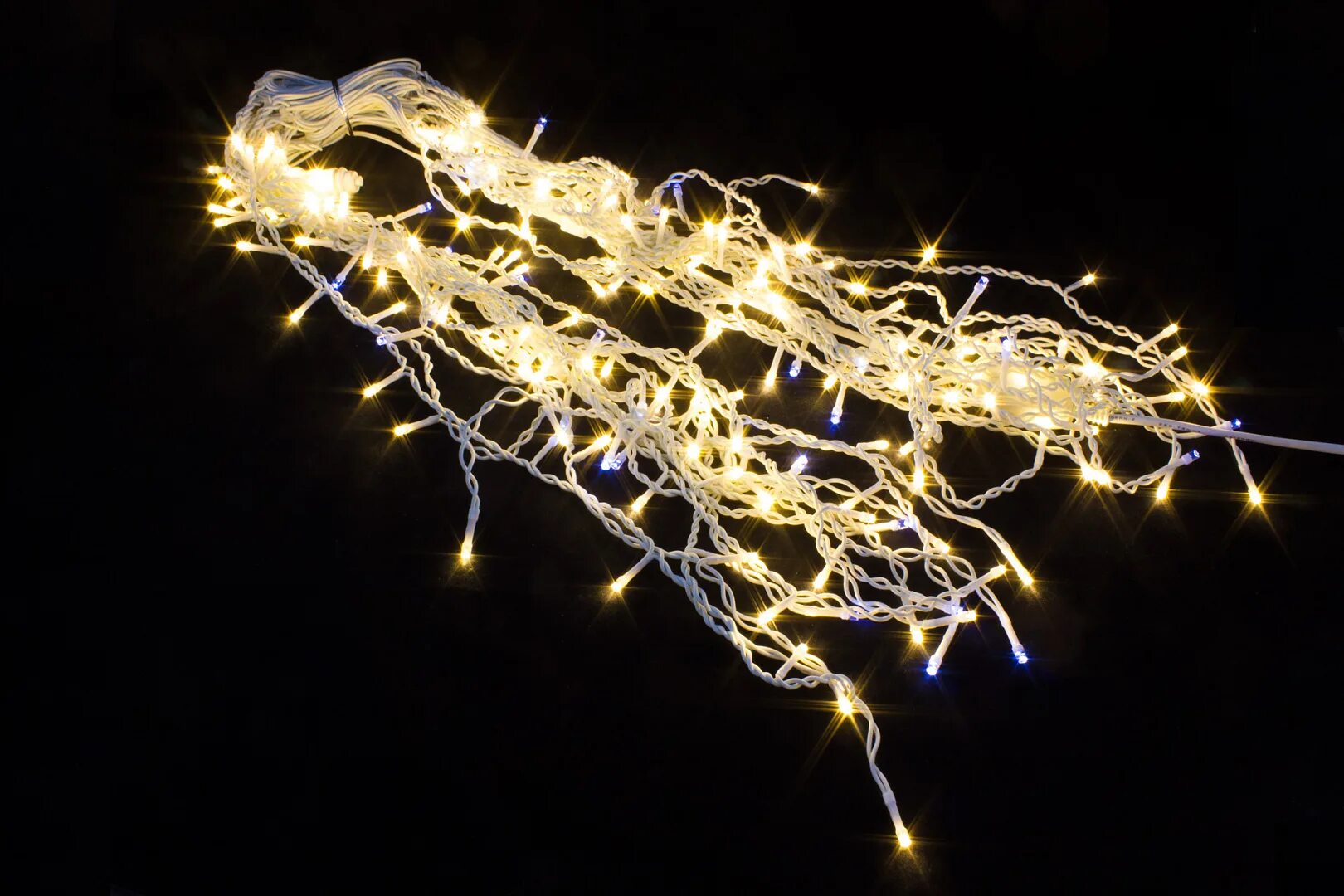 Гирлянда светодиодная 100 l (черный провод). Гирлянда форум. Гирлянда новогодняя 100 ламп gn 0073. Светодиодная гирлянда звезды 20led. Гирлянда форум.