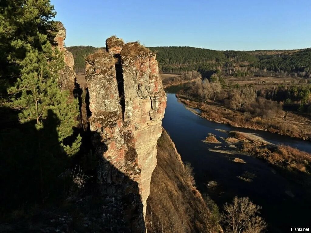 Река гребень. «Южный Урал. Река Юрюзань». Утесов реки Юрюзань. Утесы реки Юрюзань. Урочище жеребчик Юрюзань.