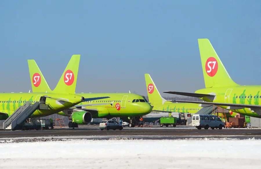 S7 airlines россия. Самолёты авиакомпании s7 Airlines. Самолёты s7 Airlines Авиапарк. S7 Airlines парк самолетов. Airlines авиакомпания s7 самолеты авиакомпании.