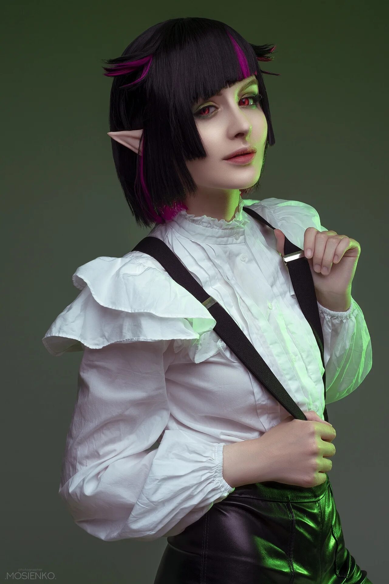 Lilia vanrouge. Lilia vanrouge cosplay. twisted wonderland косплей. twisted wonderland лилия.