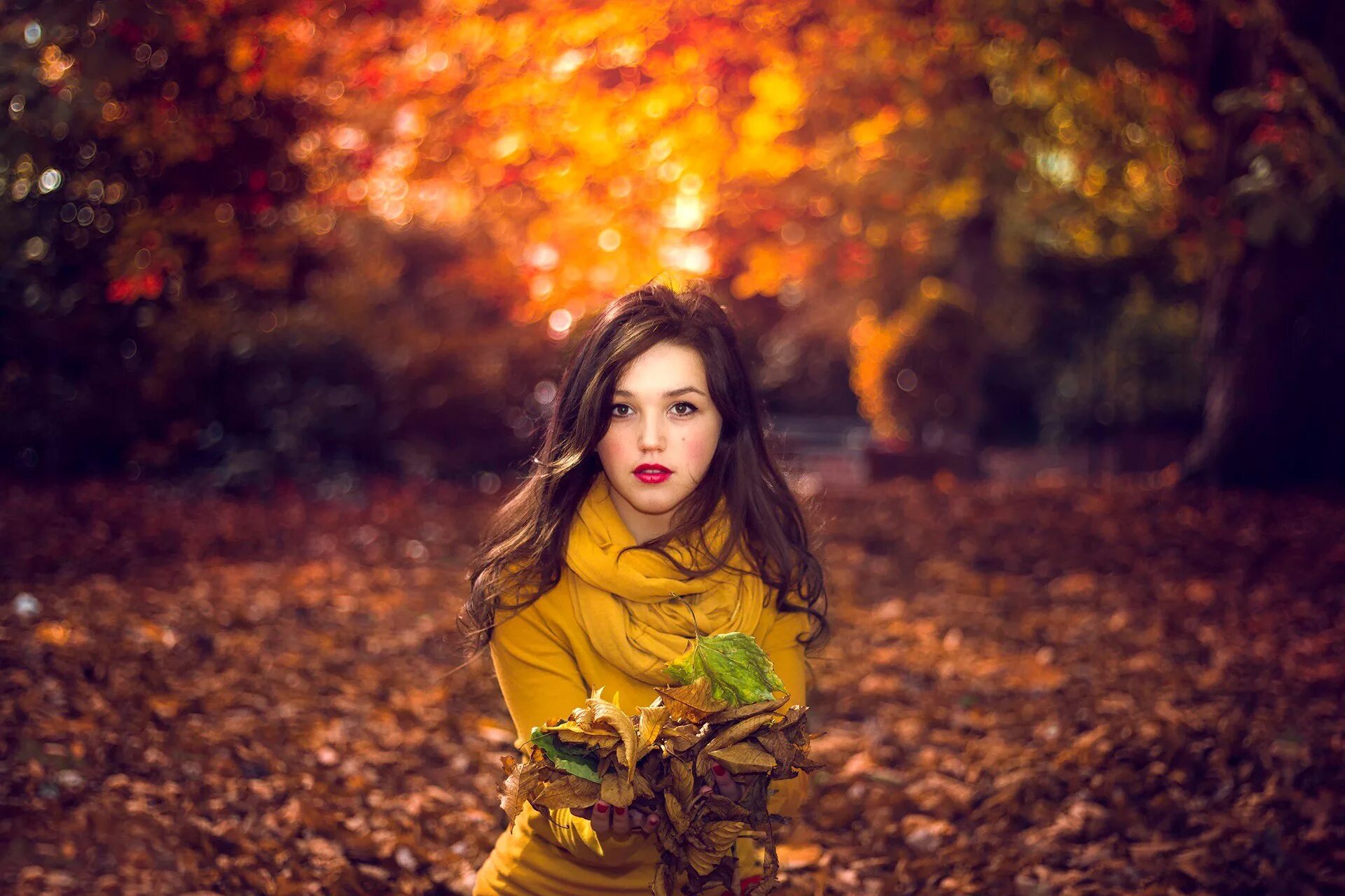 Фотосессия осенью. Девушка осень. Осенние фотосессии на природе. Девушка в осеннем лесу. Красивые девушки осени
