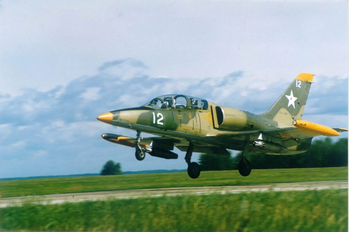 Л-39 квваул. Су 27 кабина пилота. Су-25бм кабина. Спо пастель л-150 су-35. Аэро л-29 дельфин.
