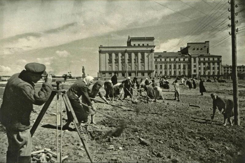 Самара в годы войны 1941-1945. Куйбышев площадь Куйбышева в 1941. Самара 1941. Куйбышевская область в годы Великой Отечественной войны.