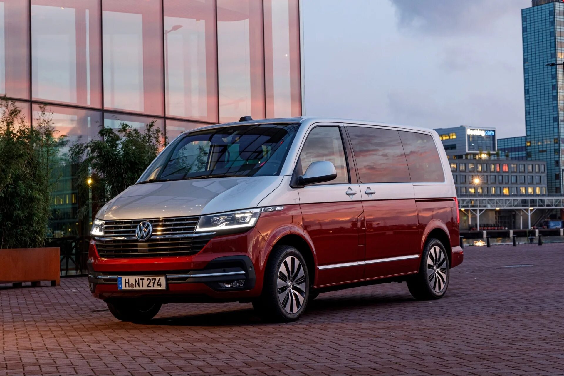 Volkswagen t 6.1. Фольксваген Мультивен 2020. VW T6.1 Multivan. Volkswagen Multivan 6.1 long. Volkswagen Multivan t6 Bulli.