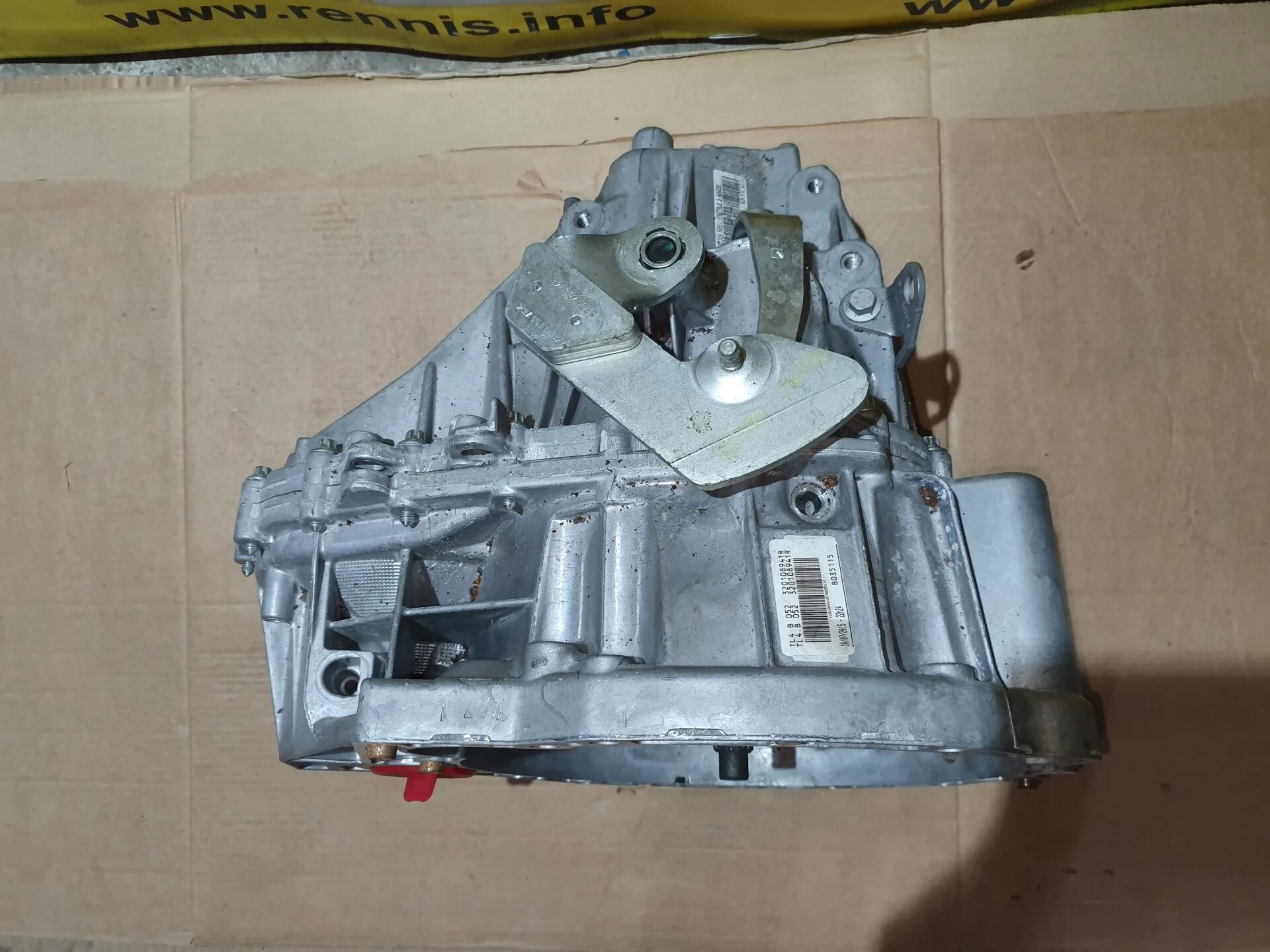 Мкпп рено дастер. Duster 2 коробка передач. renault 7420533497 коробка. коробка рено дастер. 6мкпп рено.