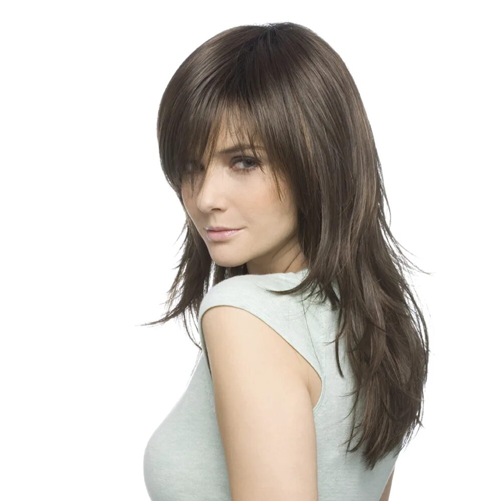 каскадная челка 2023. каскад с челкой. прическа каскад 2022. стрижка каскад лесенка на средние волосы с челкой. длинные челки 2023.