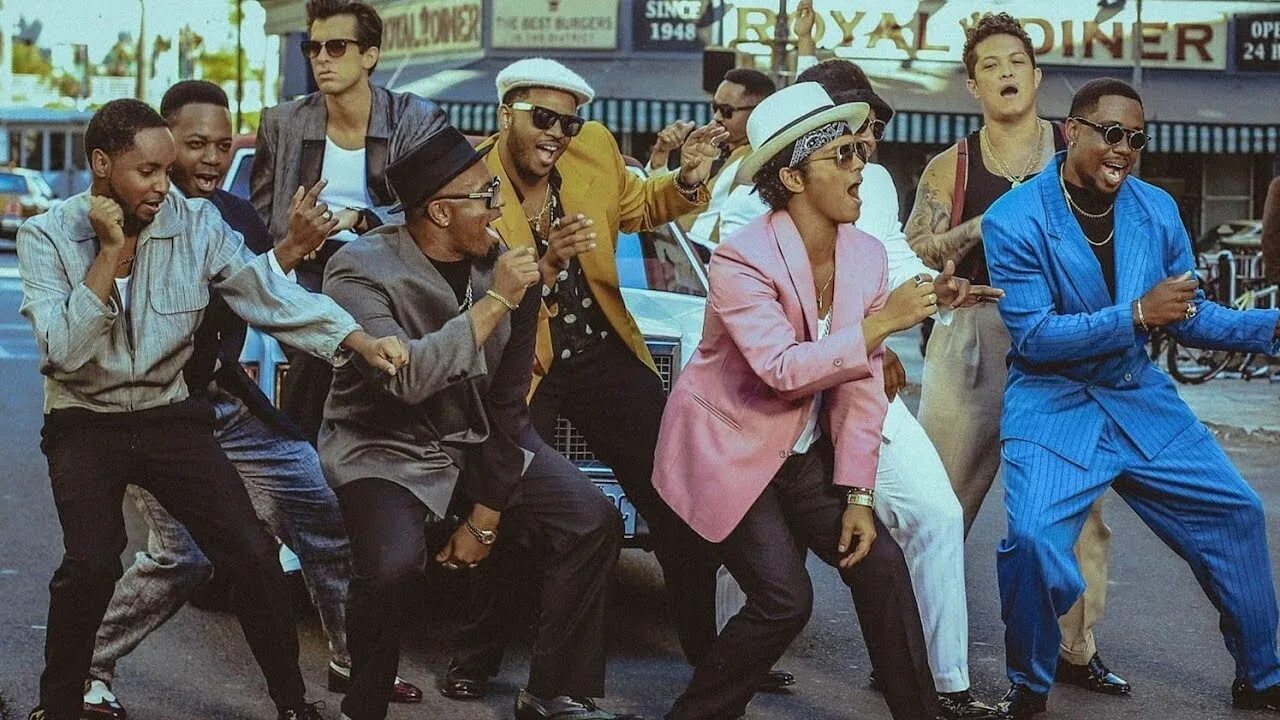 Up down funk. Bruno Mars Uptown Funk костюм. Bruno Mars Mark Ronson Uptown. Mark Ronson Uptown Funk. Советский фанк.