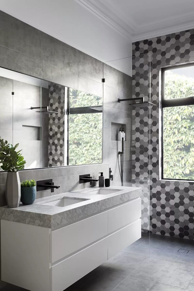 Плитка sigma ceramica classic. Плитка серо черно белая. Белая ванная комната. Плитка fioranese ceramica black white. Плитка черно-белая напольная.