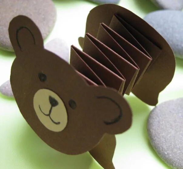 Поделки пружинки из бумаги. Игрушка с пружинками технология 2. Поделки из бумажной гармошки. Игрушка с пружинками технология 2. Поделки пружинки из бумаги.