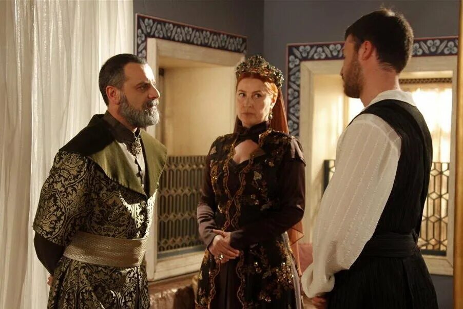 хюррем 4 сезон. турецкий сериал хюррем султан. великолепный век хюррем и сулейман.