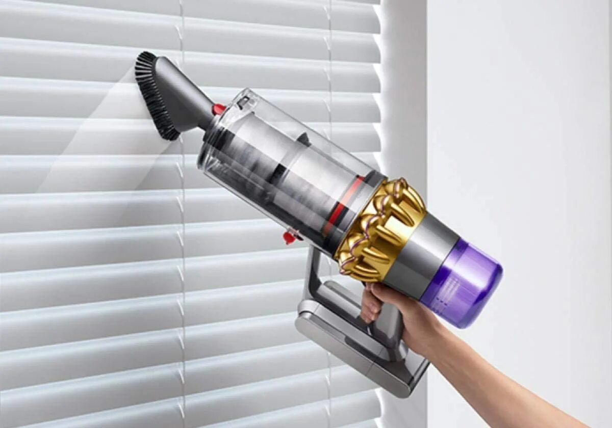 Беспроводной пылесос Dyson v11. Пылесос Dyson v10 absolute. Вертикальный пылесос Dyson v11. Беспроводный пылесос Dyson Cyclone v10 absolute. Температура дайсона