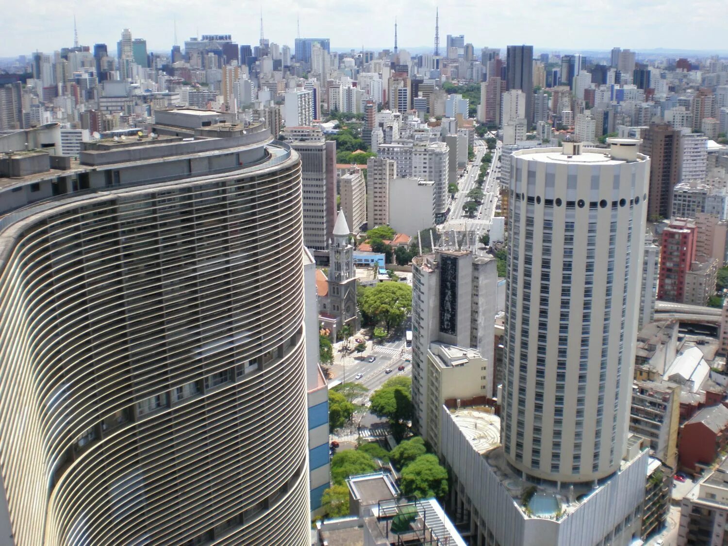 Самые крупные города бразилии. Сан-Пауло город Бразилия. Сан Паулу центр. Sao Paulo Бразилия. Сан Паулу архитектура.