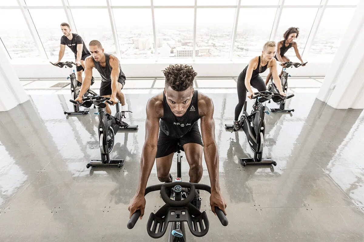 Spinning start. Сайкл лесмилс. Les Mills RPM. Сайкл (Cycle) зал. RPM сайкл тренировка.