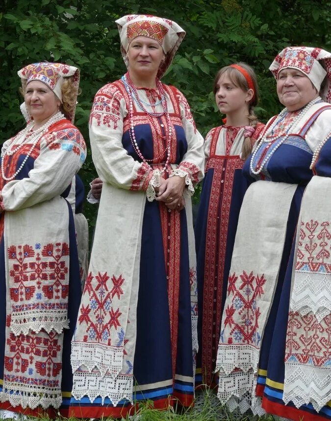 Народы Ленинградской области водь Ижора. Национальный костюм вепсы, Ижоры, водь. Национальный костюм Карелии вепсы. Вепсы Ижоры ингерманландские финны.