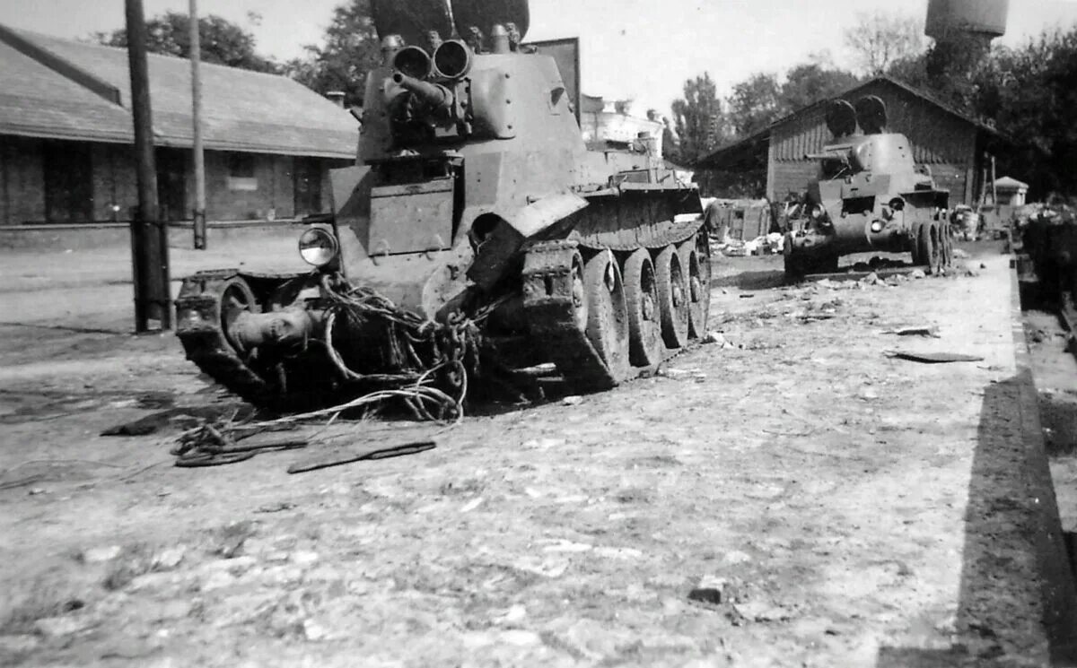 Дубно сражение 1941. Битва за дубно луцк броды. битва за дубно луцк броды 1941. танковая битва дубно—луцк—броды. 9 механизированный корпус 1941.