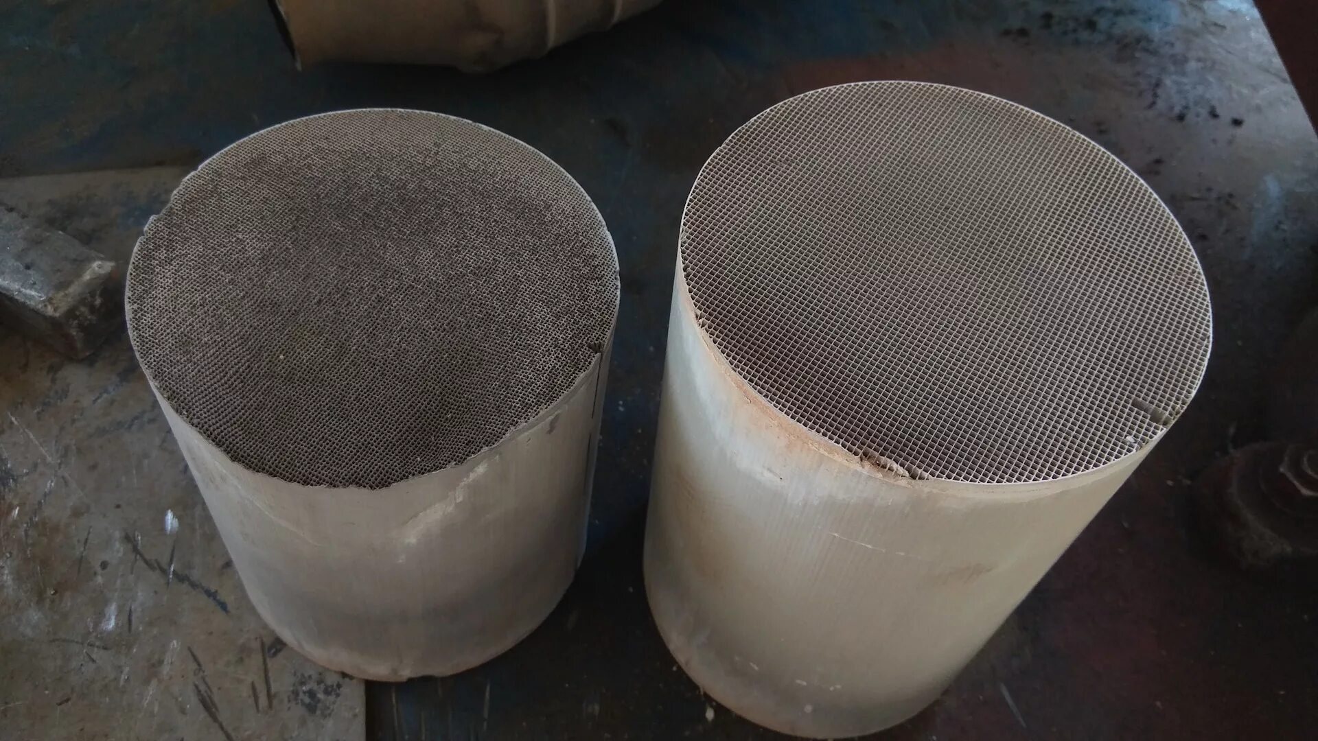 Промывка катализатора автомобиля. Катализаторы очищенные. 4. Мазда 6 gg 2. Катализатор.