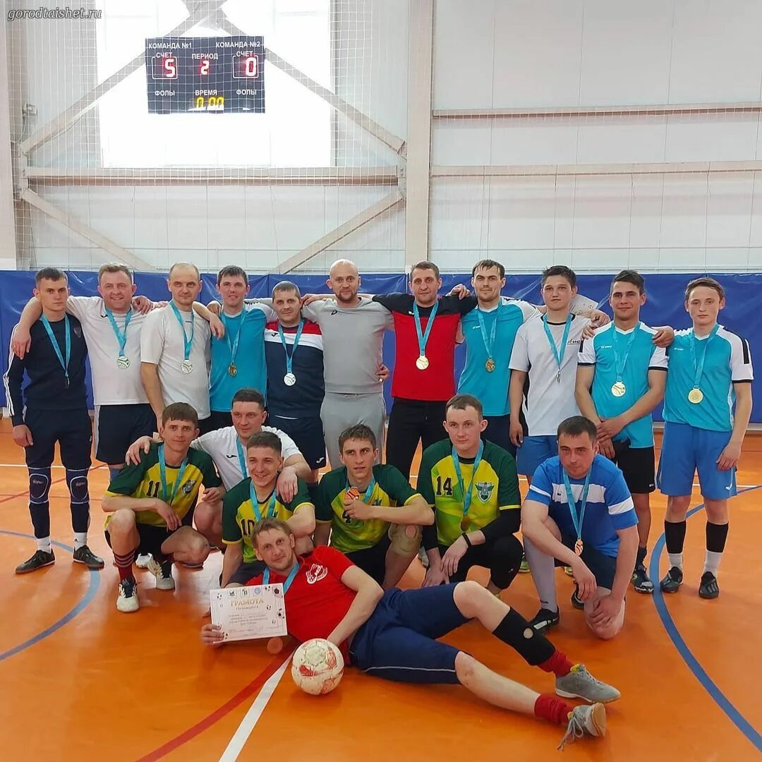 Мк сибиряк бердск. Комплекс сибиряк. Сибиряк нефтеюганск. Жк сибиряков иркутск ход строительства. Спортивный комплекс сибиряк благовещенка.