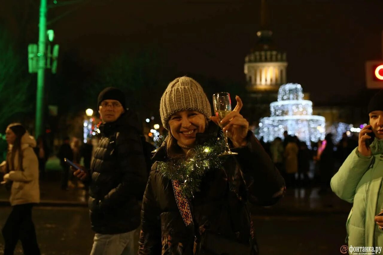 Санкт-петербург новый год. События в санкт-петербурге. Мероприятие на 100 человек в москве. Мероприятия петербурга. Спб афиша на выходные.