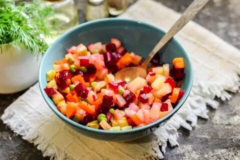 Варить овощи для салатов и винегретов