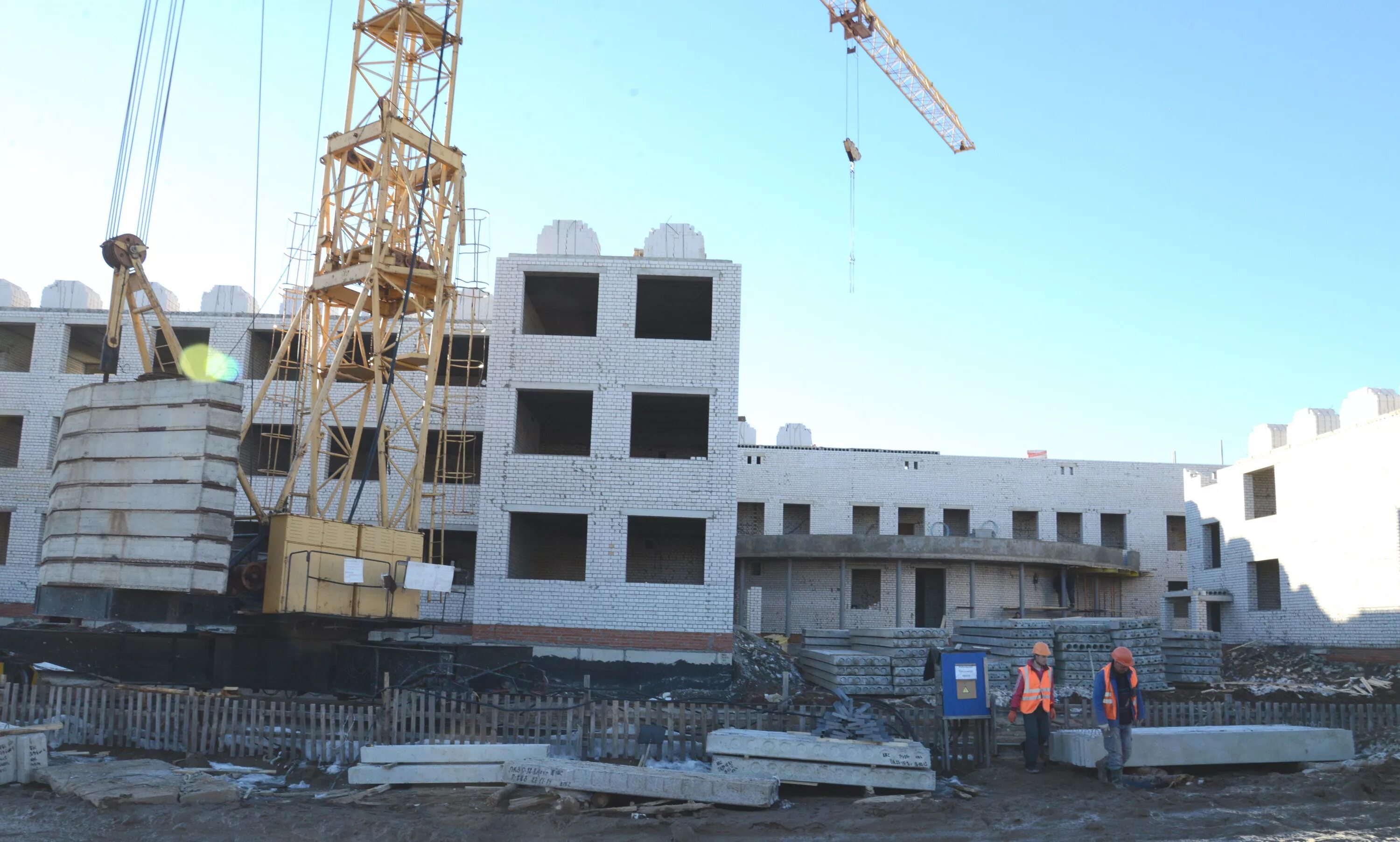 Работа в туле стройка. Стройка в туле. Работа в туле стройка. Работа в туле стройка. Евраз ванадий тула новый завод.