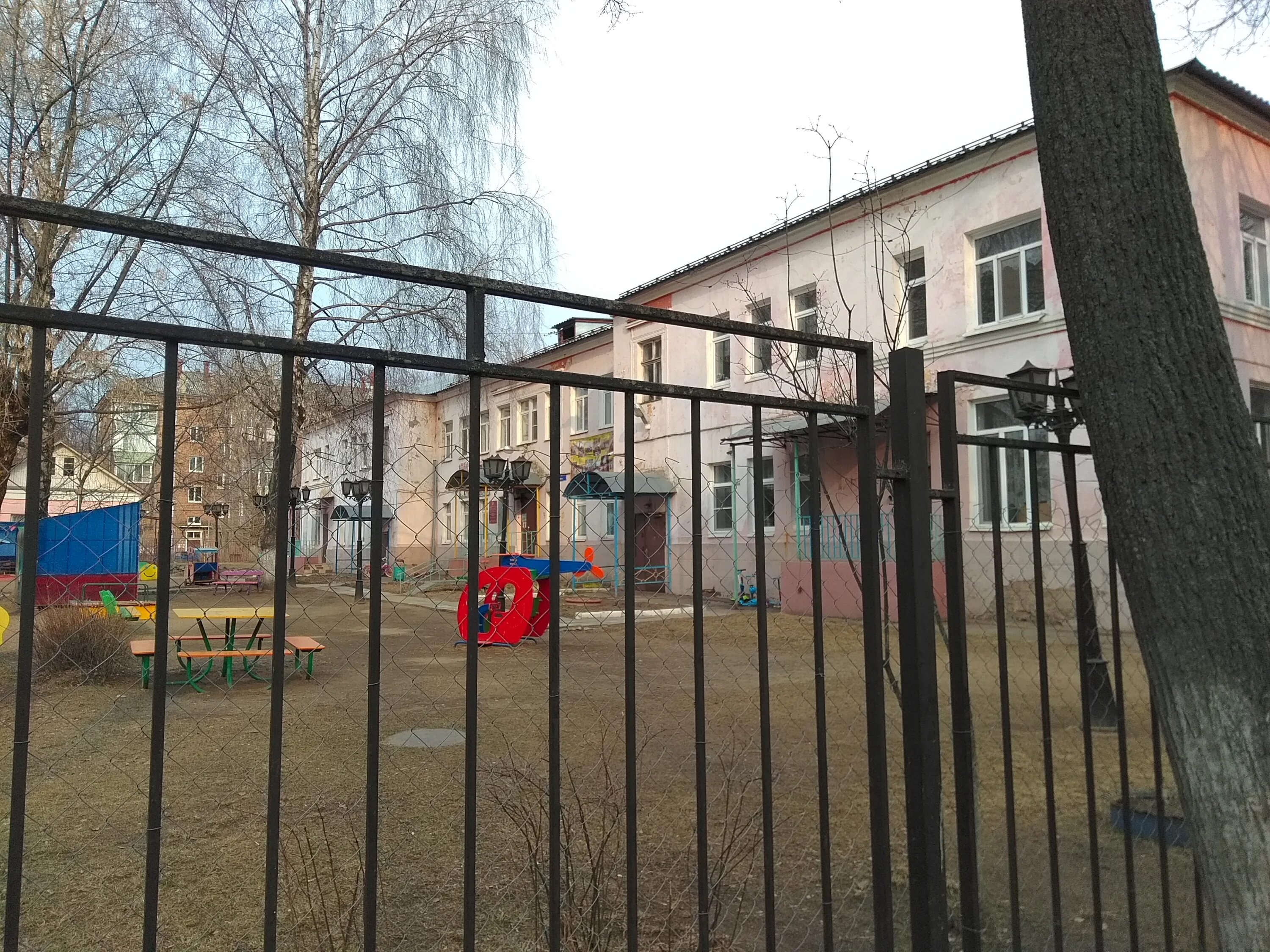 Корпус ручеек. Детский сад 17 одуванчик балашиха. орджоникидзе 19 балашиха детский сад. неждановский ручей балашиха. садик 14 ручеек фото.