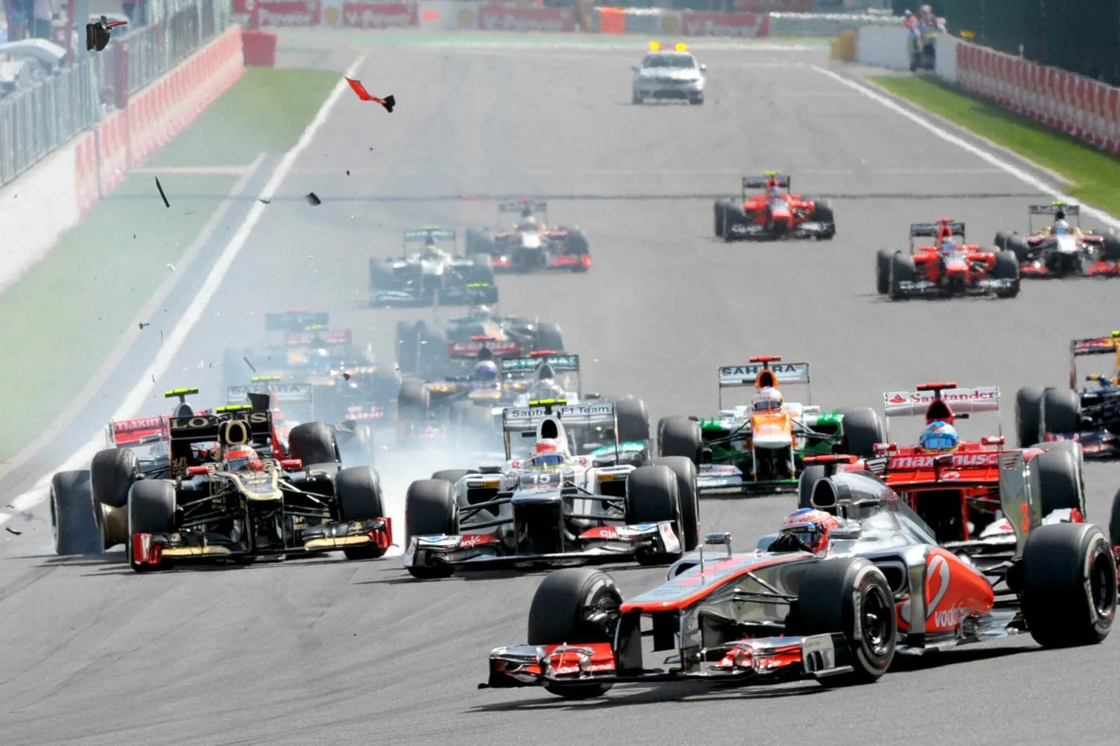 Формула 1 старт. Belgian f1 2014. Формула 1 старт гонки. Гонки соревнования. Перегрузки в формуле 1.