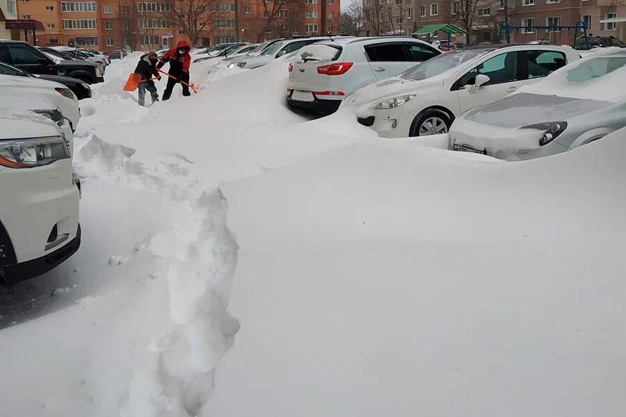 Сильный снегопад будет сегодня. Самый сильный снегопад в Москве. Сугробы в Москве сегодня. Сугробы в Москве 2022.