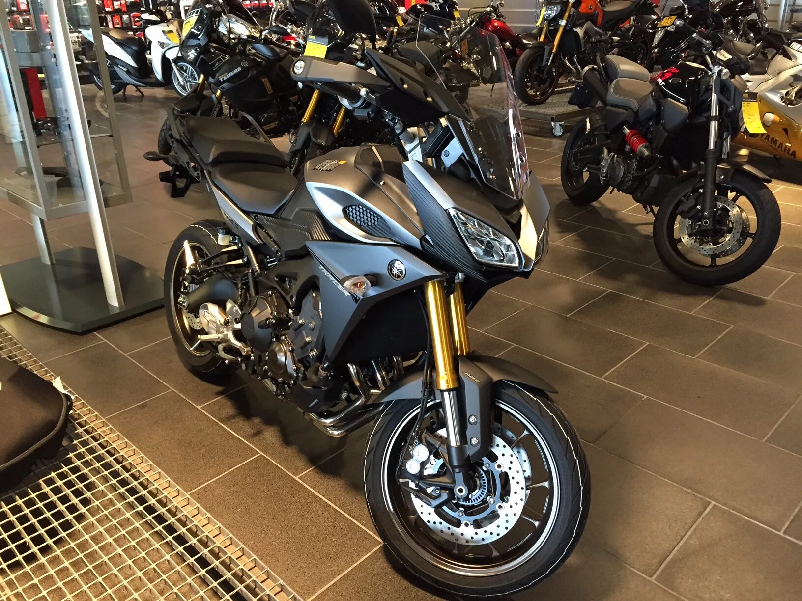 Yamaha MT-09 Tracer. Yamaha MT-09 Tracer ABS. Yamaha MT 09 Tracer 2015. Yamaha MT-09 Tracer 850. Ямаха мт 09 трейсер